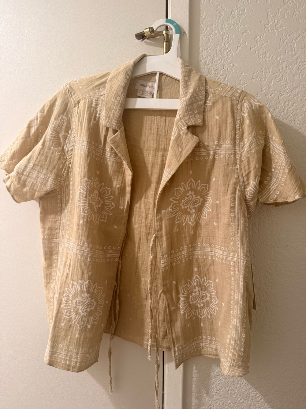 Brixton Wandering Tie Shirt Size Small NWT
